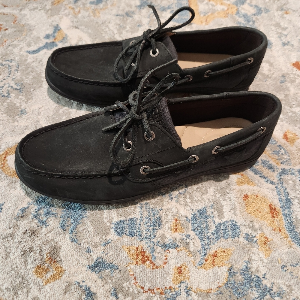 Sperry topsiders